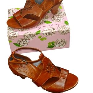 Naya Open Toe Sandal Heel